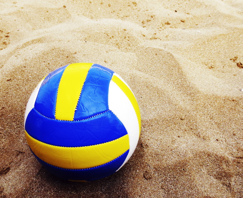 nature, sports equipment, volleyball, beach volleyball, day, inflatable, ball, shoe, holidays, blue, 2K, sport, volleying, still life, absence, outdoors