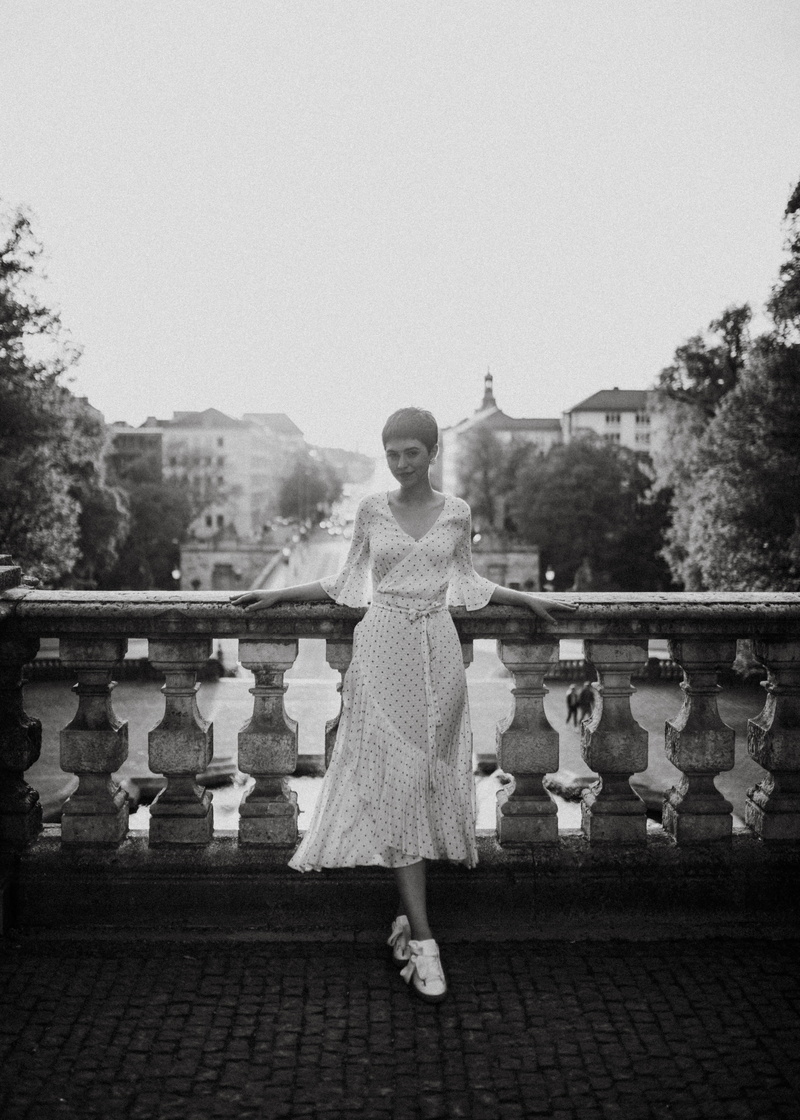 lifestyles, grayscale, female, photography, cheerful, nature, day, elegance, adult, railing, happiness, portrait, leaning, beauty, caucasian Ethnicity