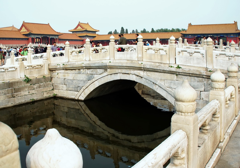 outdoors, art and craft, city, representation, the past, built structure, architecture, imperial, beijing, travel, china, arch, building exterior, clear sky