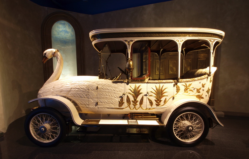 vehicle, indoors, brooke swan car, travel, nostalgia, sitting, motorcar, retro styled, 1910, vintage, motor vehicle, beauty, transportation, carriage, wheel