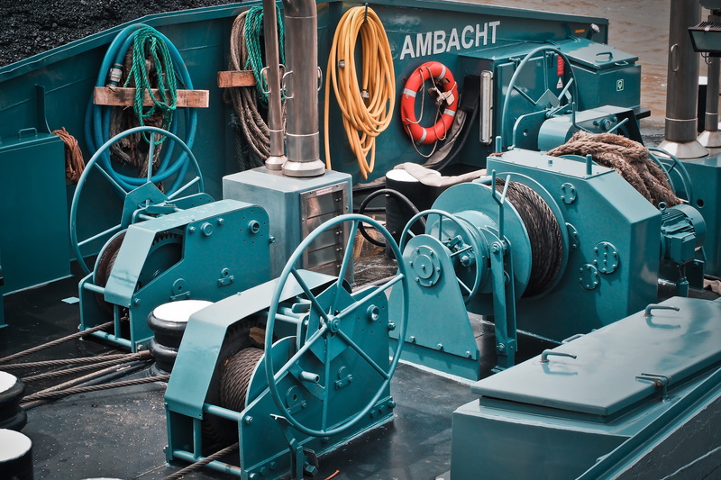 wheel, factory, table, mechanics, deck, mode of transportation, beside, industry, machinery, abandoned, metal cables, machines, tool, old, 4K, electrical equipment