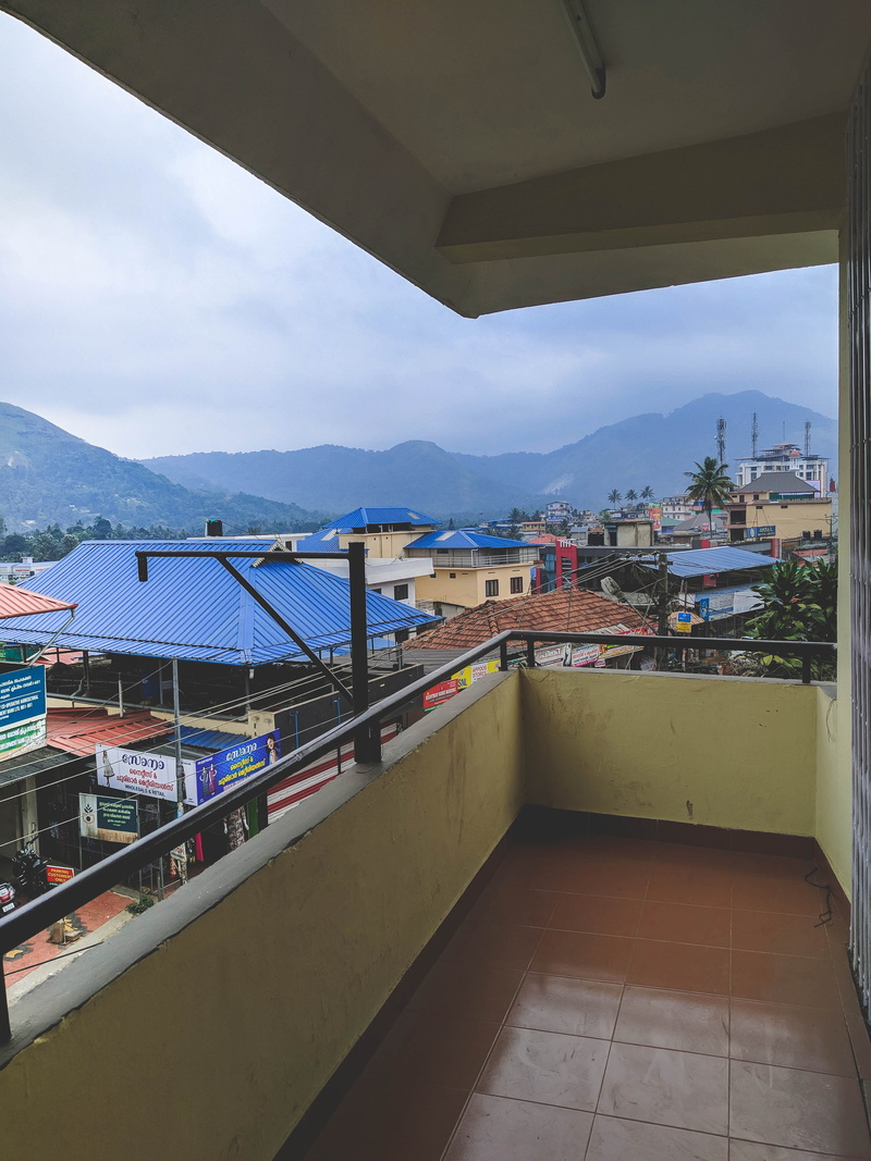 outdoors, mountain range, sky, day, 4K, cloudy, hills, high angle view, kattappana, mountain, water, architecture, roof, building exterior, built structure