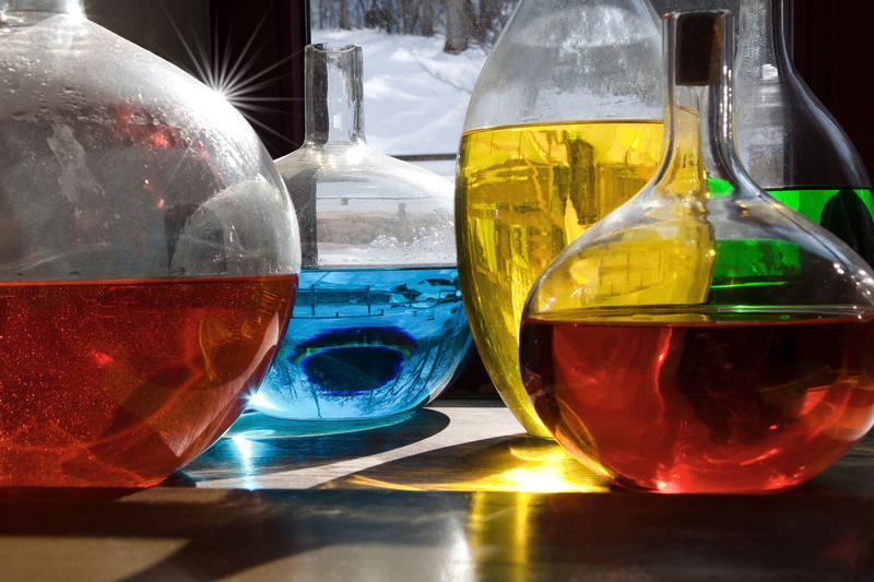 glasses, nature, alcohol, blue, household equipment, refreshment, liquids, glass - Material, light, table, decoration, red, container, yellow, decanters