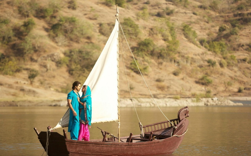boats, hd, movie, art, priyanka, meri, entertainment, chopra, kapoor, sails, kahaani, bollywood, stills, teri, x, shahid, wall, 1080P