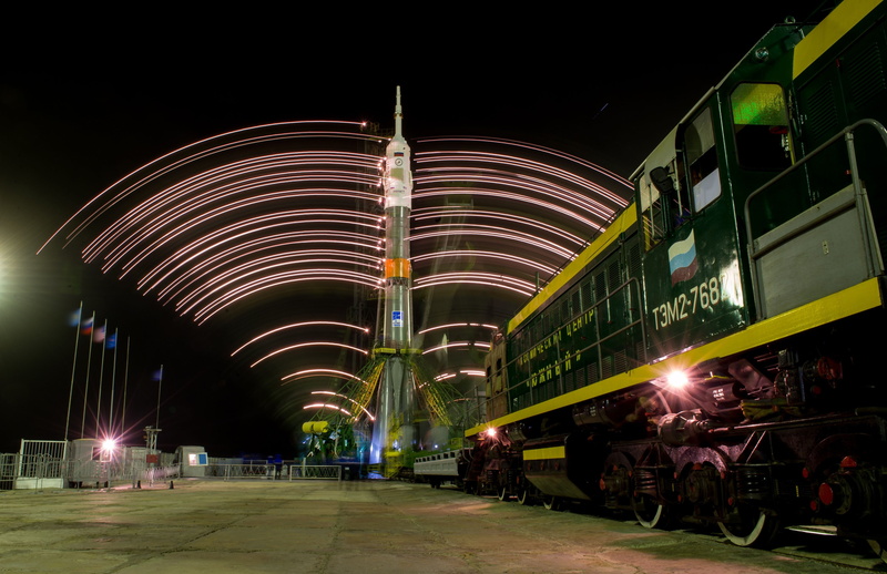 Long Exposure, rocket, Light Trails, Train, night, Lights, 4K, Kazakhstan, Russian, Soyuz, Baikonur Cosmodrome