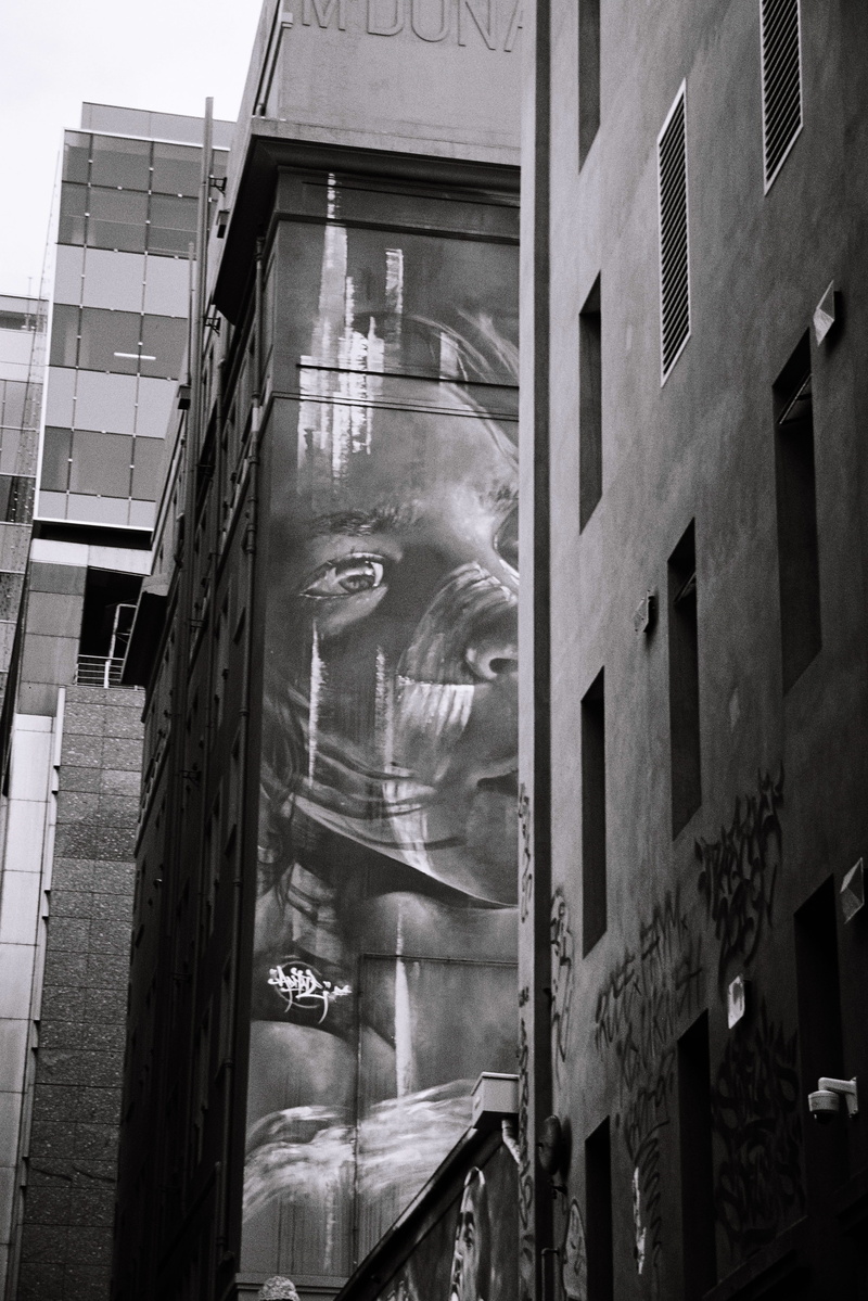 buildings, street, wall, 5K, town, street art, photography, concrete, black and white, built structure, exterior, communication, day, wall - building feature