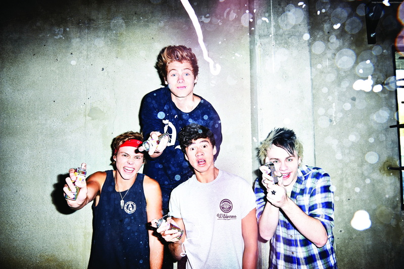 Ashton Irwin, rock, Luke Hemmings, punk, 2K, Calum Hood, 5 Seconds of Summer, Top music artist and bands, Michael Clifford