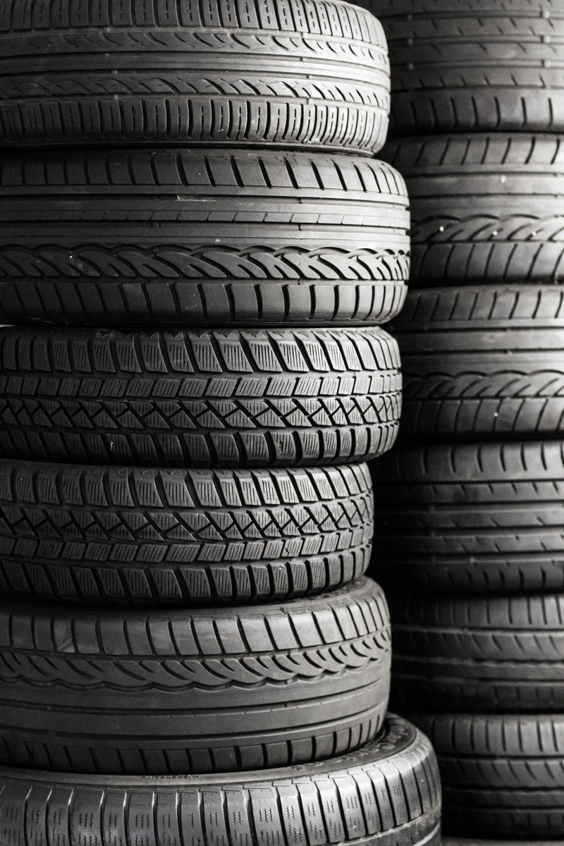 tire, art and craft, pattern, still life, vehicle, close-up, wheel, brown, auto tires, car, basket, mature, rubber, wicker, backgrounds, lot, 5K, large group of objects