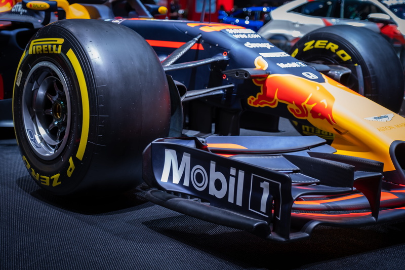 close-up, land vehicle, 5K, competition, motor vehicle, formula 1, fast, honda, mode of transportation, wheel, car, crash helmet, people, motor racing track