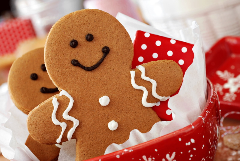gingerbread man, men, 4K, indulgence, candy, brown, new year, cultures, holiday, gourmet, table, food, cookie, pastry, food and drink, no People, heart Shape