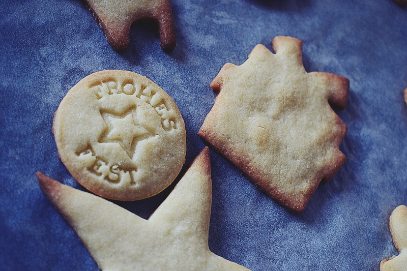 freshness, sweets, ausstechplätzchen, homemade, gourmet, shape, indulgence, cookie, gingerbread, unhealthy eating, holiday, baked, still life, high angle view