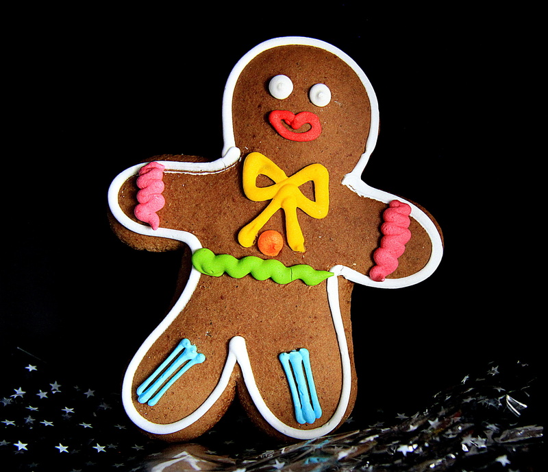 art and craft, celebration, icing, representation, gingerbread, male likeness, christmas, food and drink, still life, gingerbread man, holiday, temptation