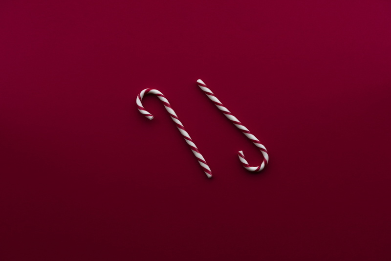 xma, food, canes, no People, symbol, shiny, festive, 5K, red and white, calligraphy, christmas decoration, red, close-up, single Object, ready for type