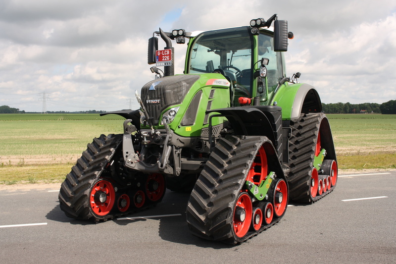 agricultural machinery, field, caterpillar, road, Fendt 722 Vario, 4K, cabin, tractor on tracks, is, Fendt, new, green, tractor