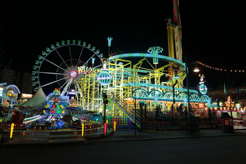 berlin, enjoyment, no people, feiras de natal, motion, built structure, multi colored, parque de diversão, night, architecture, ferris wheel, rollercoaster