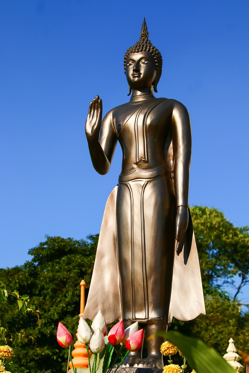 belief, white, gold, head, blue, gold colored, meditation, sculpture, art and craft, zen, religion, faith, nature, art, sky, face, india, human representation