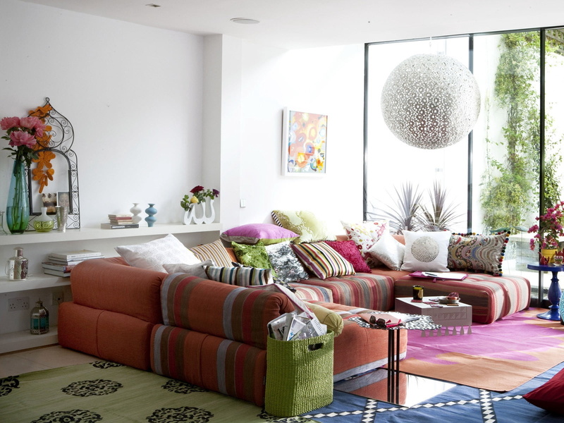 table, residential Building, apartment, chair, carpet - Decor, indoors, absence, no People, domestic Room, residential District, luxury, stuffed, white