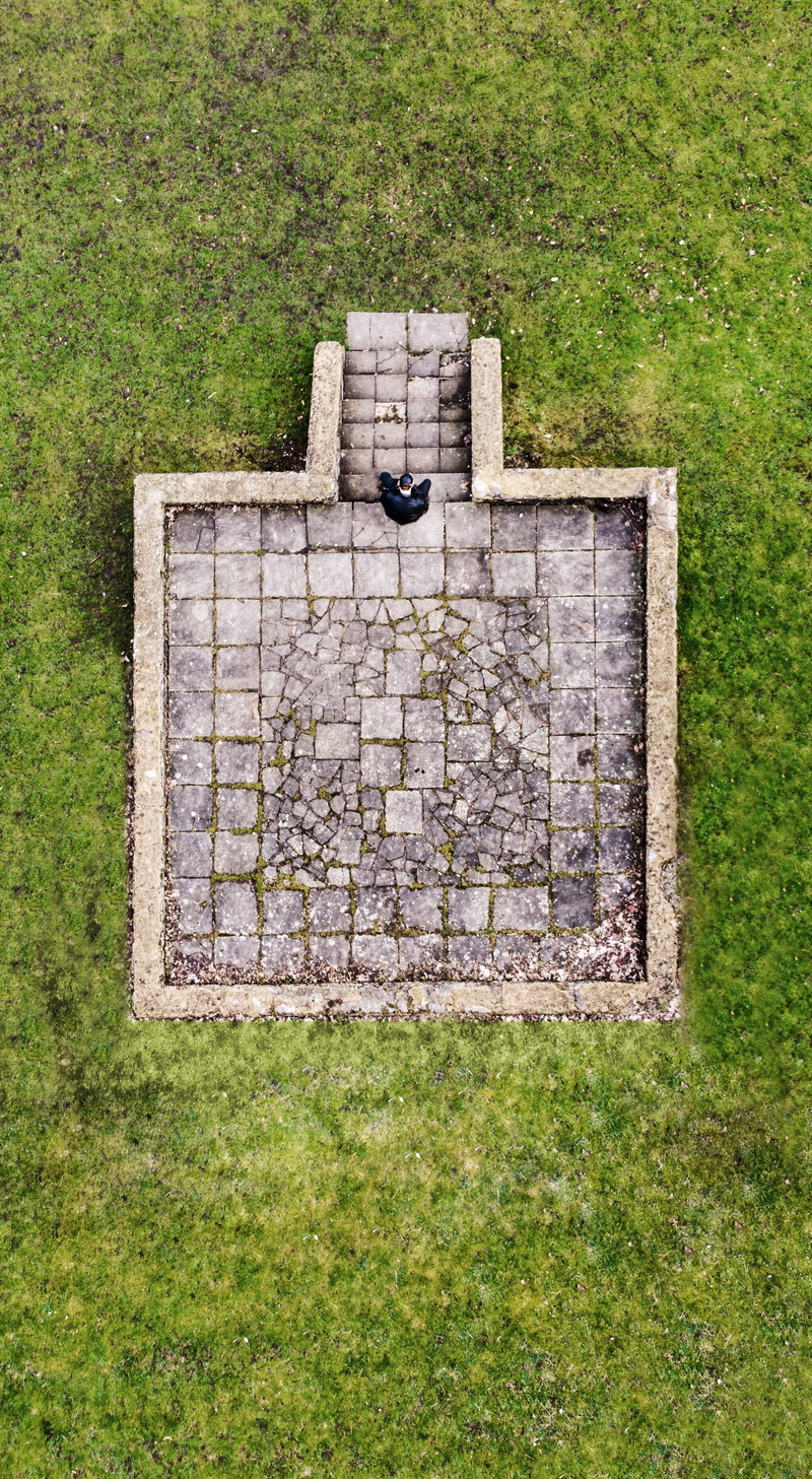 no people, built structure, old, high, green, plant, 5 park wynd, high angle view, land, brick, 2K, drone, green color, directly above, richmond, field