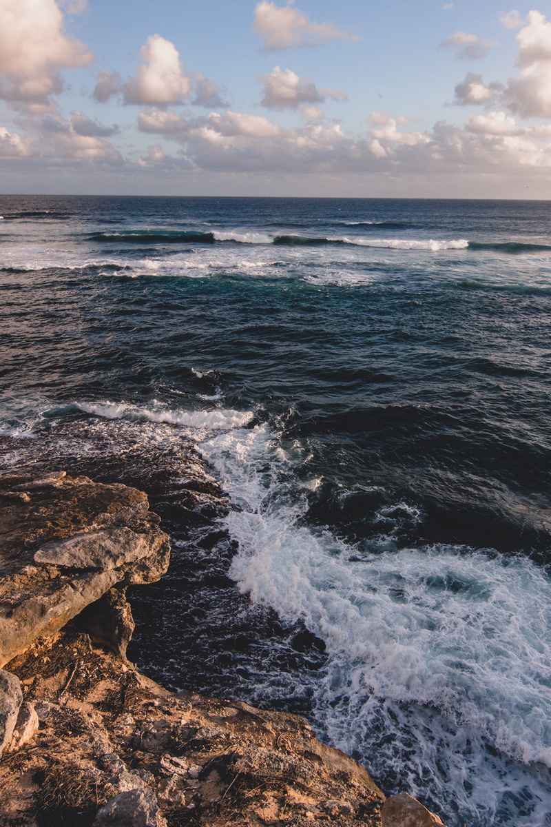 united states, wave, cliffside, rocks, aquatic sport, crashing waves, horizon, outdoors, beach, sea, hawaii, breaking, waves, nature, day, rock, scenics - nature