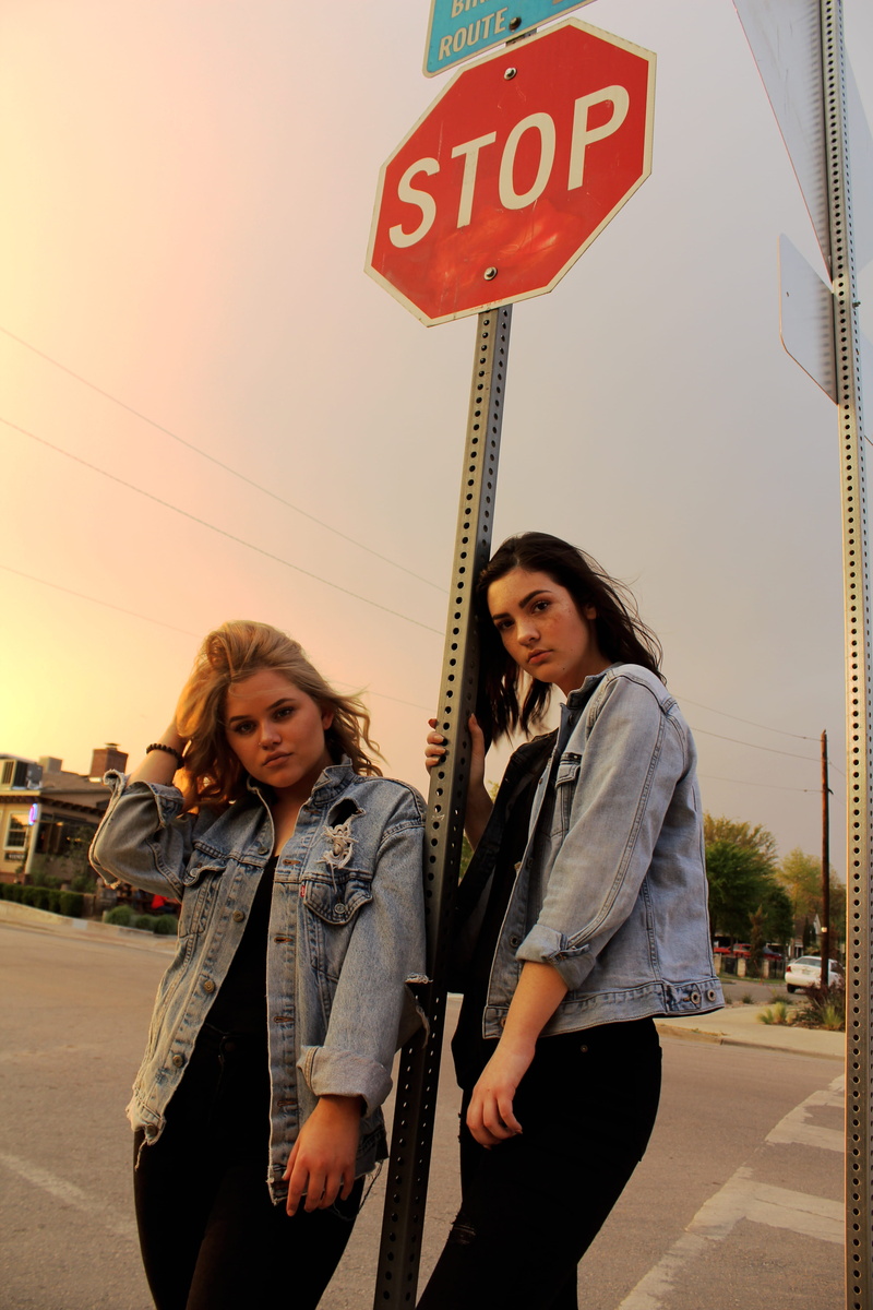 city, people, real people, young adult, dallas, united states, street, sky, stop sign, adult, two people, 5K, emotion, lifestyles, three quarter length