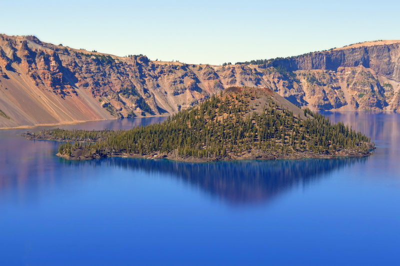 crater lake, waterfront, non-urban scene, blue, 5K, formation, sky, tree, scenics - nature, nature, lake, beauty in nature, idyllic, outdoors, no people