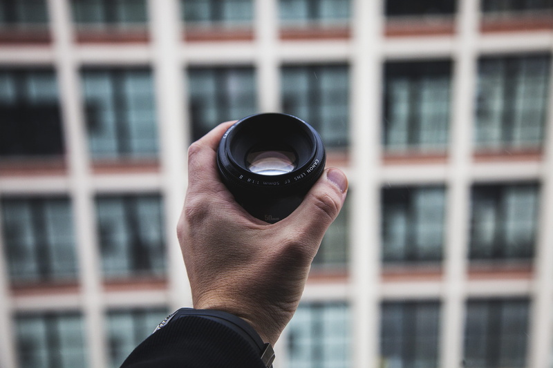 photography, body part, built structure, one person, human body part, finger, zoom, camera - photographic equipment, len, 4K, canon, lens - optical instrument
