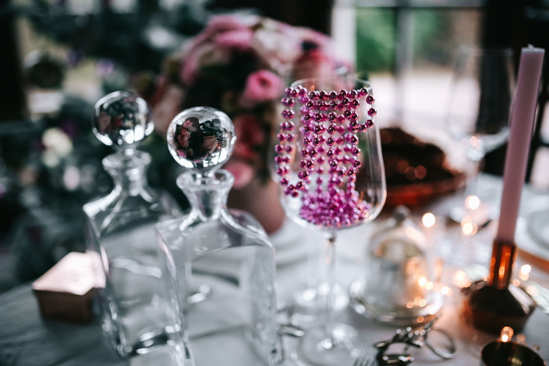 table set, transparent, selective focus, banquet, decorations, wedding, crystal, party - Social Event, decoration, 5K, alcohol, drinking Glass, wineglass