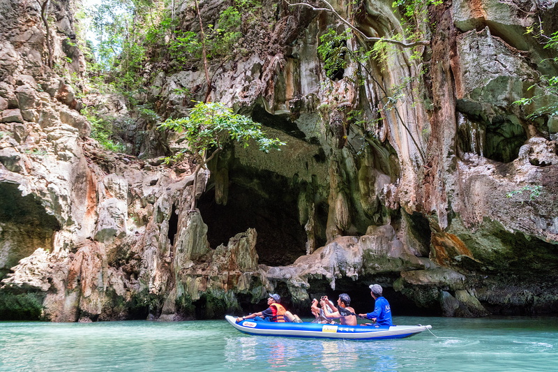 natural, group, blue, real people, caves, activity, leisure activity, headshot, togetherness, kayaking, photo, rock, vest, landscape, riding, waterfront