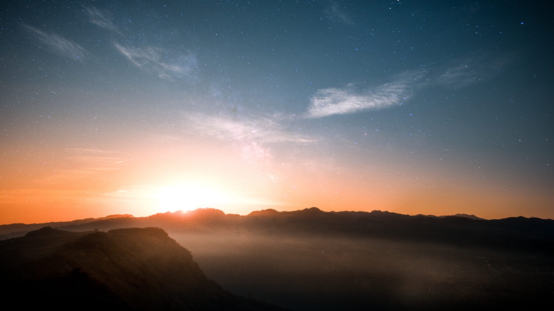 star, science, night, 5K, alb, scenics, cloud - Sky, mountain, glowing, light, mountain Peak, orange, light - Natural Phenomenon, milky Way, blue, landscape