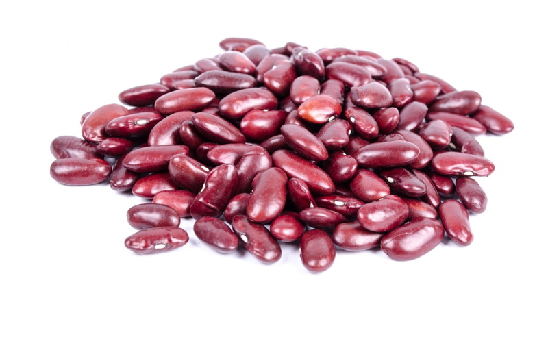 large group of objects, beans, seeds, nobody, raw food, bunch, brown, copy space, wellbeing, single object, white color, food, uncooked, white, close-up
