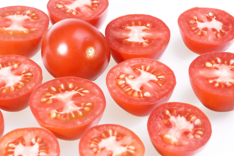 cherry, white, vegetarian food, tomato, freshness, fresh, no people, raw food, fruit, indoors, cross section, still life, 1080P, healthy eating, ripe