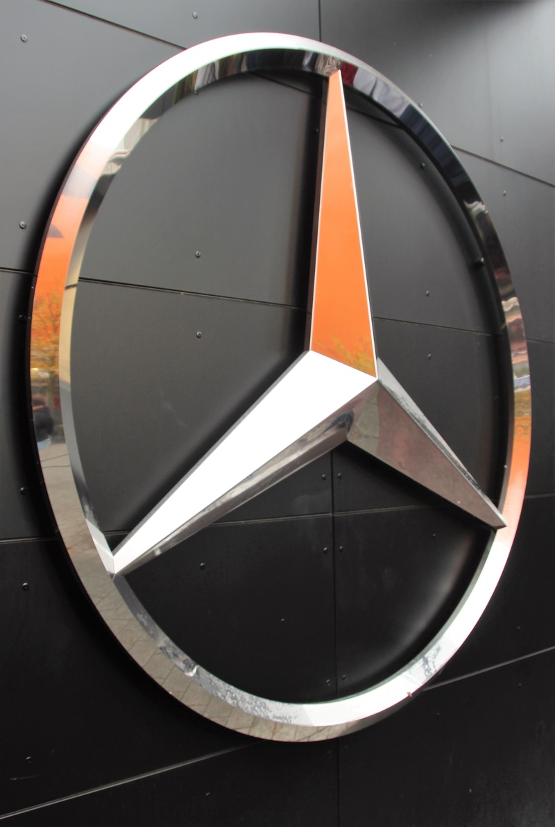car brand, orange color, aerospace industry, star, 4K, benz, logo, emblem, vehicles, no people, business, day, close-up, mercedes benz, nature, white color