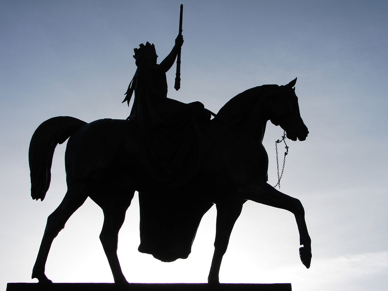pets, mammal, livestock, monument, victoria, human representation, historic, riding, statue, horseback riding, sky, queen victoria, scotland, outdoors