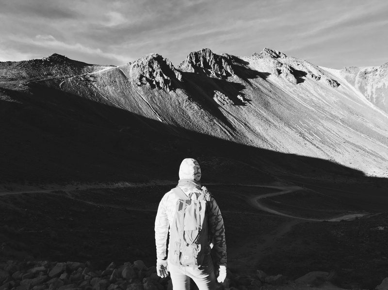 solid, back, mexico, nature, tranquility, shadows, tranquil scene, human representation, snowcapped mountain, statue, méxico, black and white, mountain