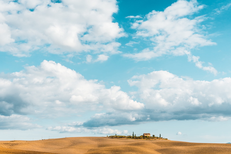 val, scenics - nature, 4K, tranquil scene, harvest, arid climate, field, beauty in nature, horizon over land, day, d, italy, sky, cloud - sky, typical