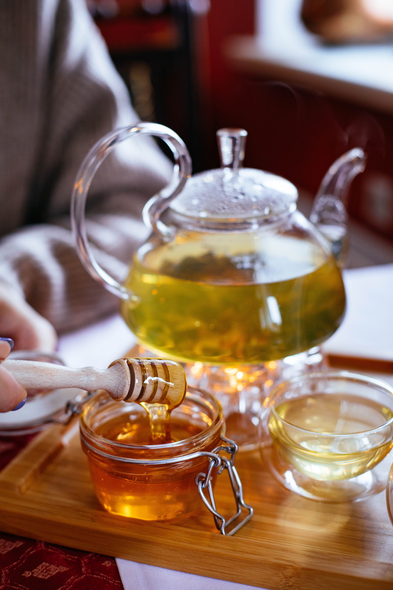 jar, pot, liquid, container, set, tea, honey, transparent, indoors, teapot, glass - material, refreshment, hot drink, food and drink, kitchen utensil, cup