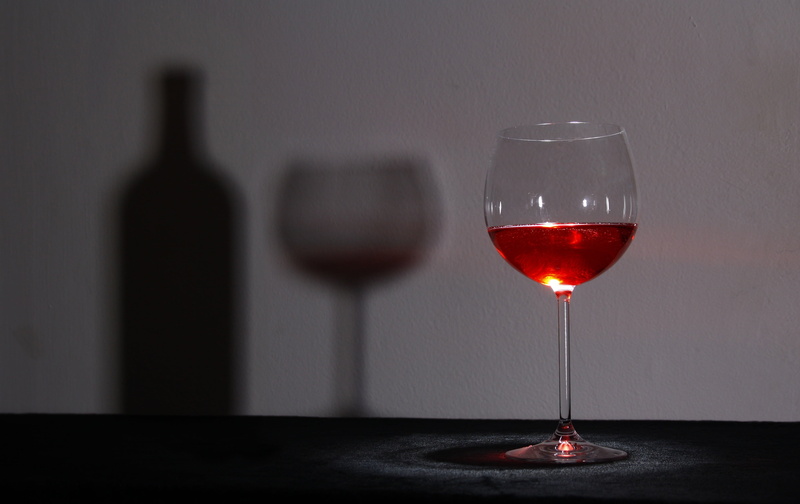 wineglass, glass - material, mood, glass, shadow, glasses, wine glass, wine bottle, transparent, benefit from, drink, household equipment, cabernet Sauvignon Grape