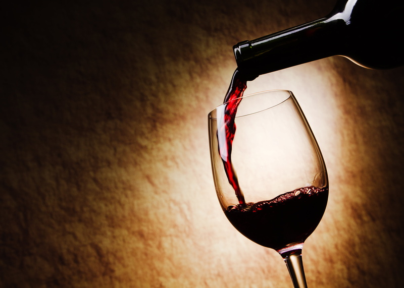 luxury, wine, cabernet Sauvignon Grape, glass, wine Bottle, splashing, drinking Glass, single Object, pouring, merlot Grape, illuminated, wood - material