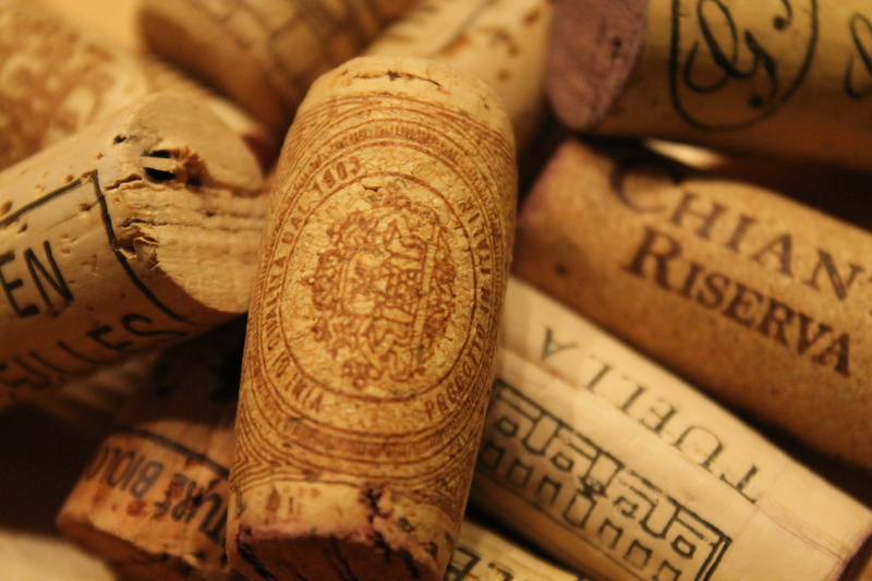 old, old-fashioned, indoors, wine corks, cork - stopper, noble, rolled Up, beverages, 4K, red wine, text, stock, chianti, no people, glass bottle, close-up