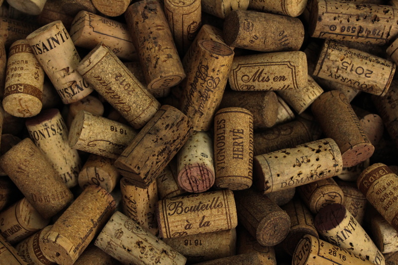 cork - Stopper, wood - material, still life, food and drink, indoors, wine, top, alcohol, assorted, large group of objects, texture, cork, stoppers, wine cork