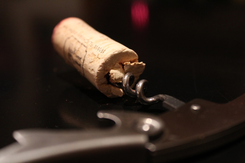 food and drink, open, bottle closure, bottle, close, wine corks, black background, metal, cork - stopper, wine cork, 5K, wood - material, red, alcohol
