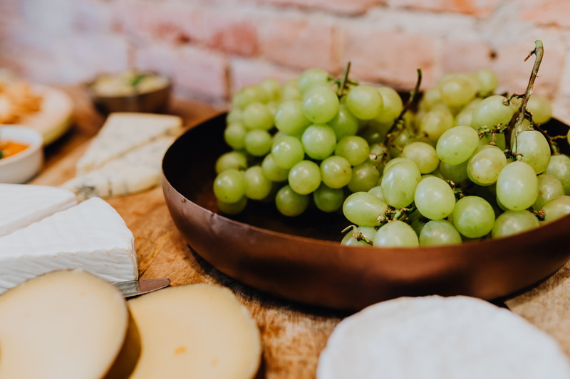 fruit, cheese, large group of objects, olive, wellbeing, wine, food and drink, italian, no people, gourmet, green color, indoors, close-up, 5K, winetasting