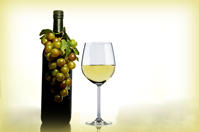 red, drinking Glass, food and drink, indoors, still life, winemaking, alcohol, no people, container, wine, ripe, wineglass, wine Bottle, healthy eating