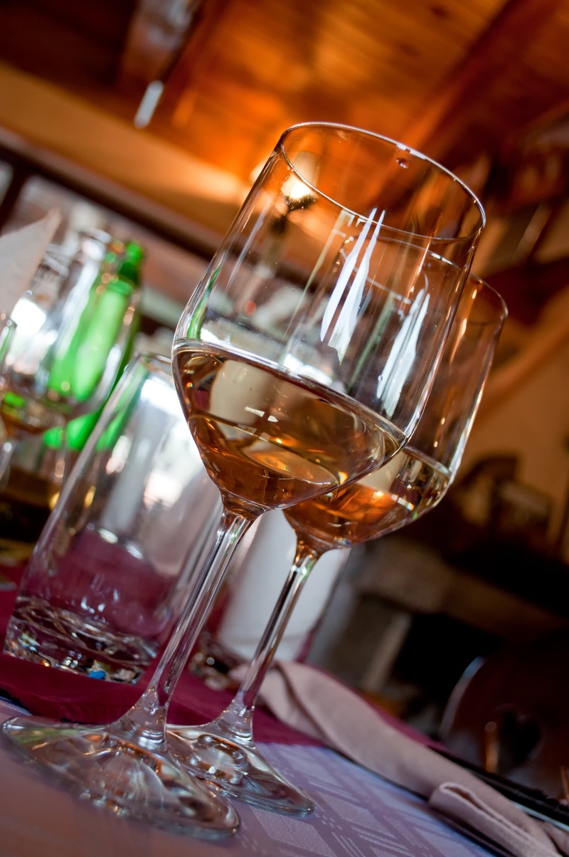 full, alcohol, table, still life, cold, transparent, restaurant, glass - material, nobody, wine, celebrate, temperature, drink, winetasting, photography