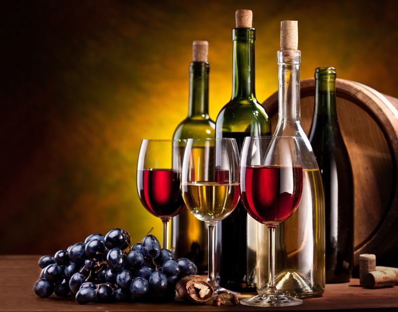 glass, white, alcohol, healthy eating, red, rose wine, drink, nuts, still life, grapes, winetasting, food and drink, assorted, container, drinking glass