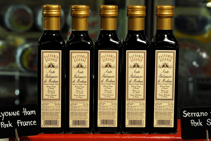 seasoning, glass bottle, in a row, scotch Whisky, food, food and drink, indoors, label, glass - material, medicine, vinegar fermentation, text, bottle