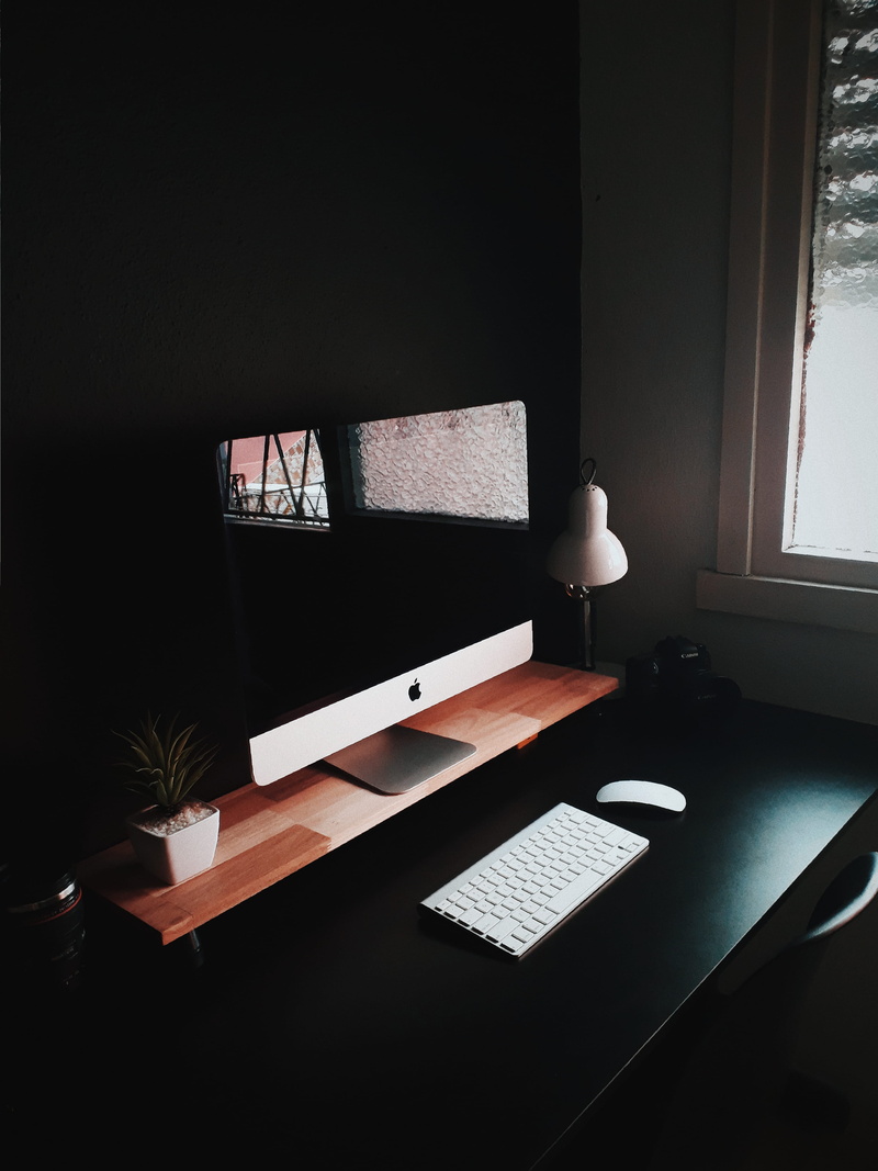 wooden table, turned, technology, modern, windows, lighting equipment, home interior, sunlight, high angle view, lamp, homeoffice, computer, imac, architecture