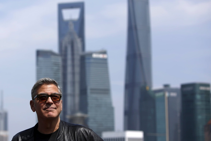front view, top, real people, skyscrapers, george clooney, portrait, headshot, building Exterior, looking at camera, eyeglasses, senior Adult, one Man Only