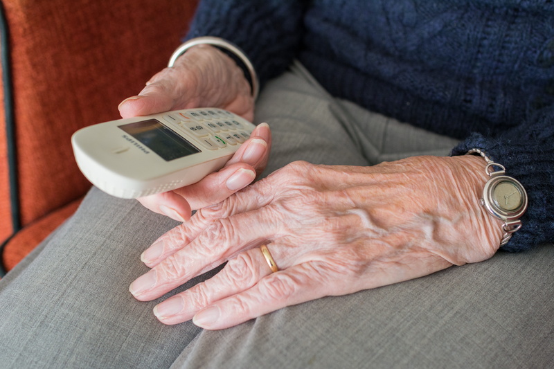 care, seniors, elderly, wrinkled, loneliness, hand, human, human finger, one person, lived, self-reliance, midsection, books, old age, human hand, old person