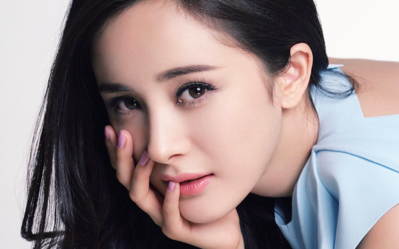 headshot, young women, make-up, adult, yang, chinese, mi, indoors, contemplation, beautiful woman, 4K, women, emotion, body part, human body part, film